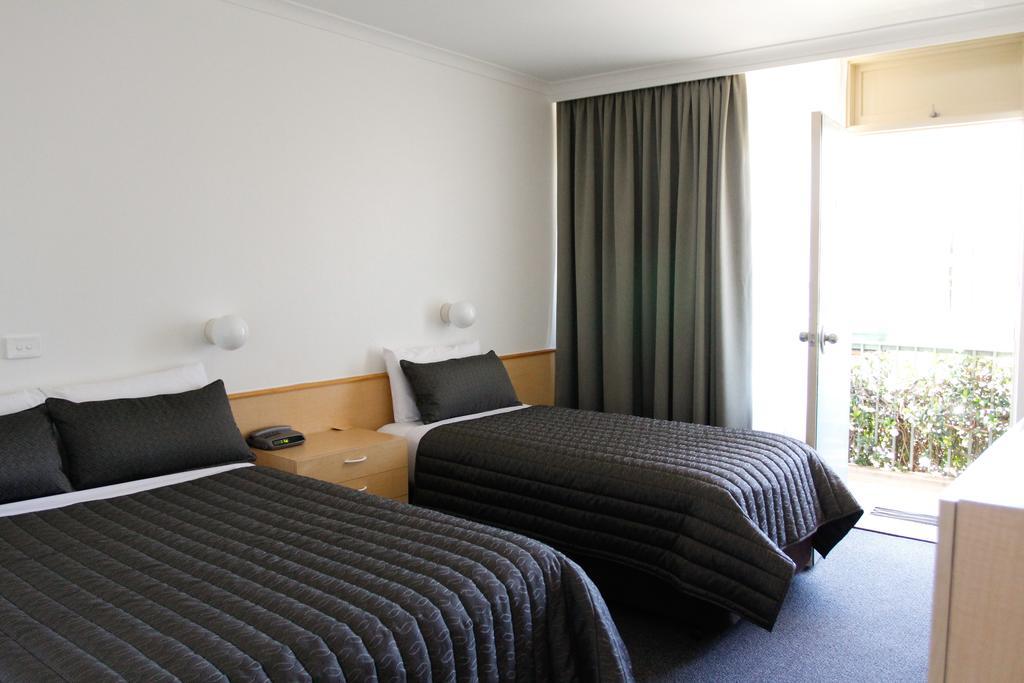 Mid City Motor Inn Queanbeyan Ruang foto