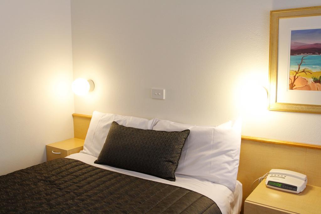 Mid City Motor Inn Queanbeyan Ruang foto